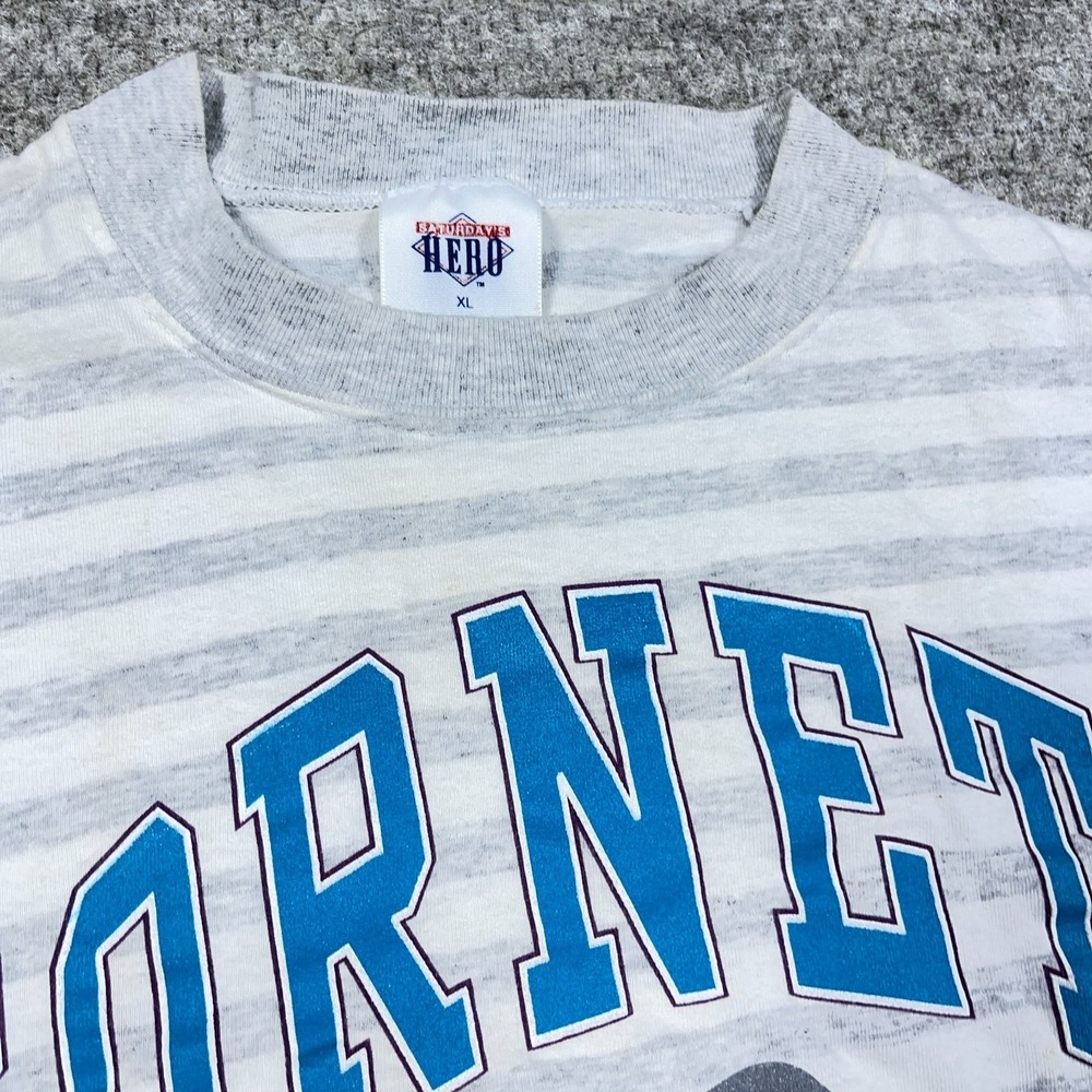 Vintage Charlotte Hornets Shirt Men XL Gray Striped 90s Single Stitch USA NBA - Picture 5 of 12